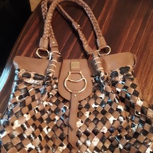 Sharif shoulder bag